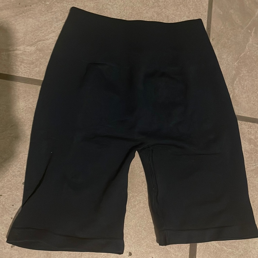 Alphalete biker shorts–dark water